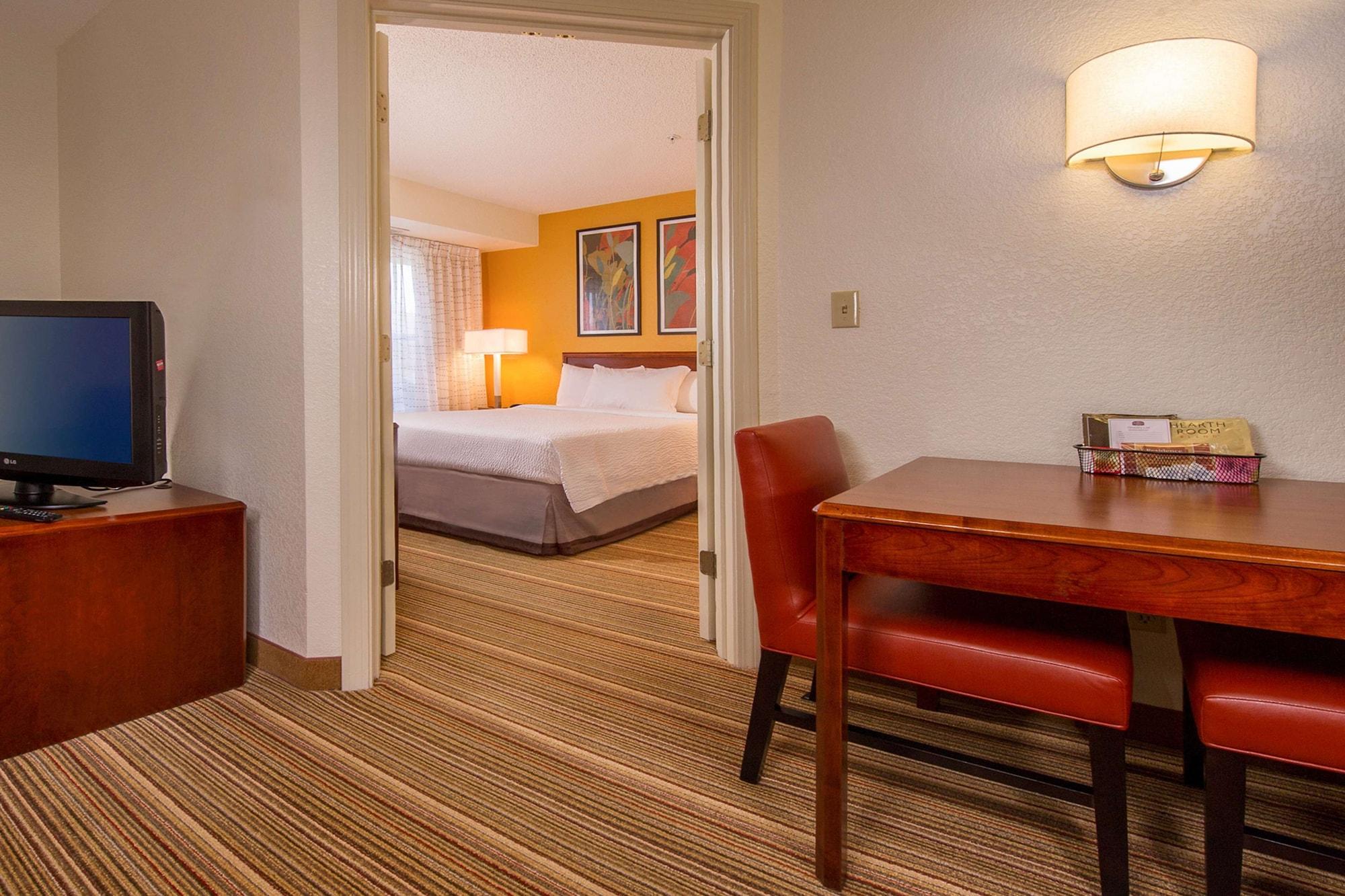 Sonesta Es Suites Charlottesville University Buitenkant foto