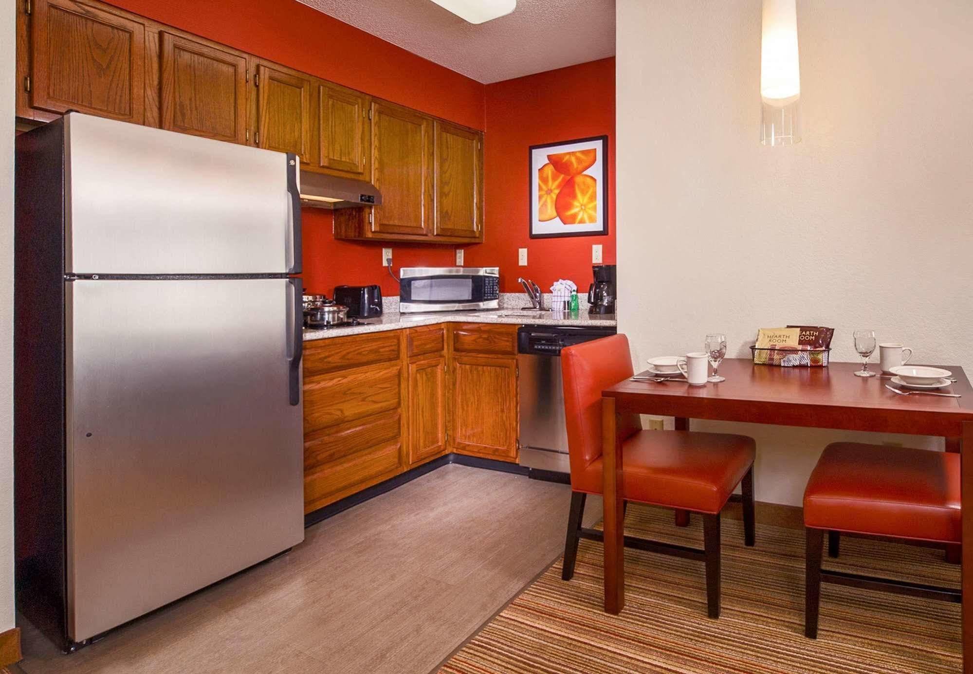 Sonesta Es Suites Charlottesville University Buitenkant foto