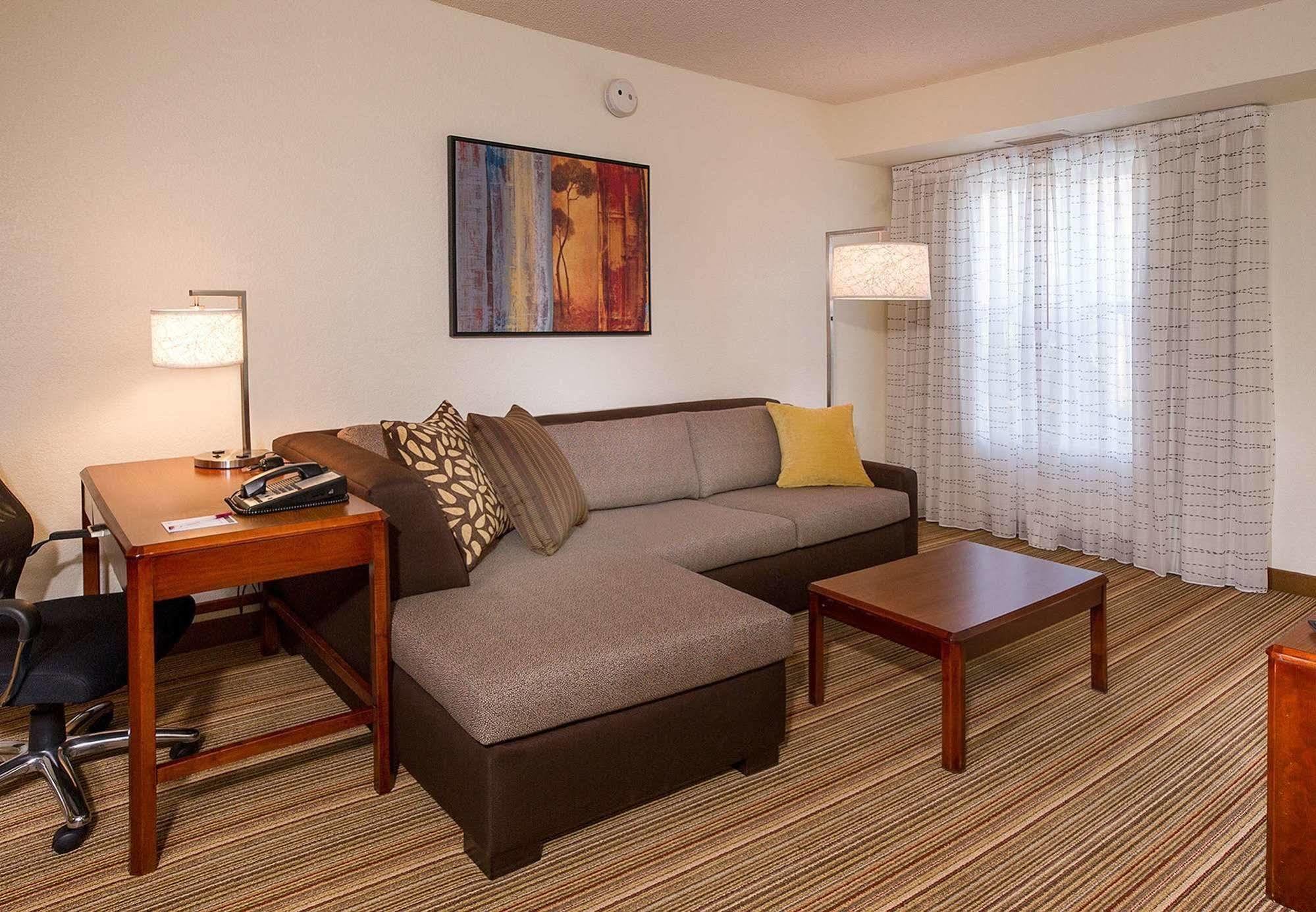 Sonesta Es Suites Charlottesville University Buitenkant foto